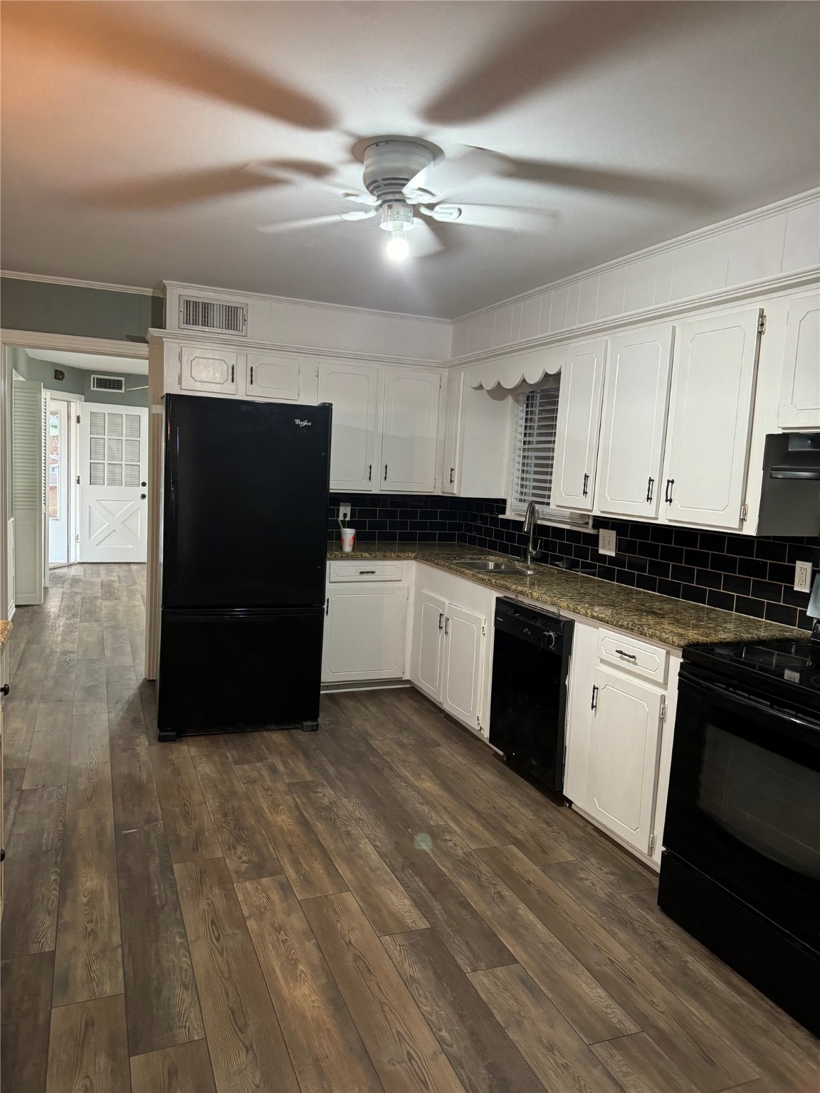 1406 Country Club Road