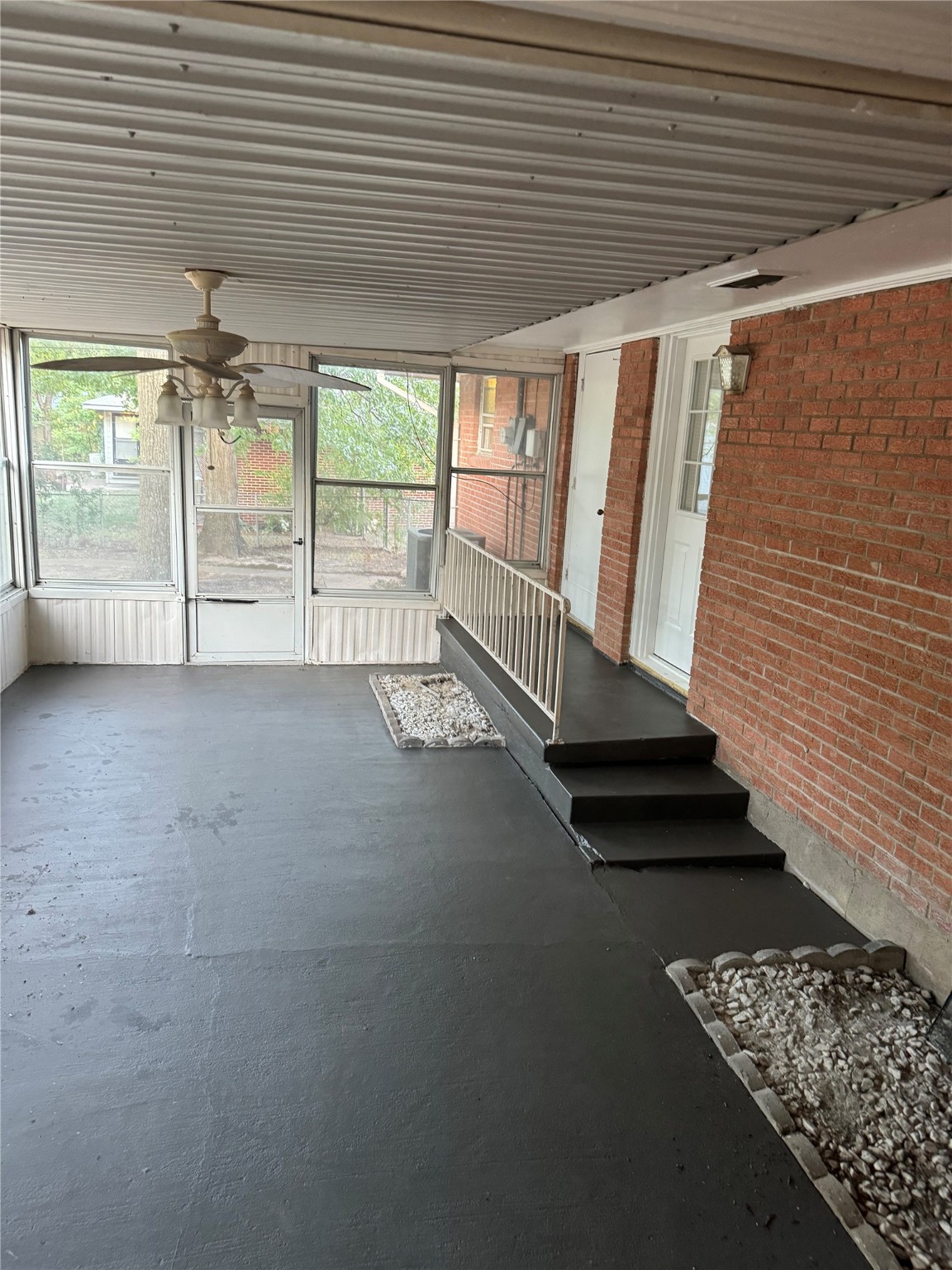 1406 Country Club Road