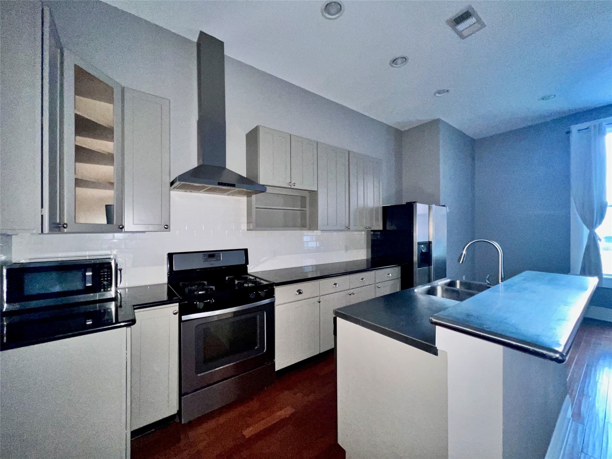 104 S Beaton Street B