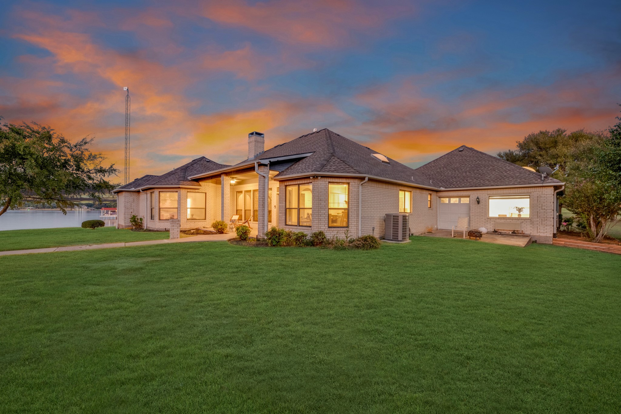609 Sunset Point