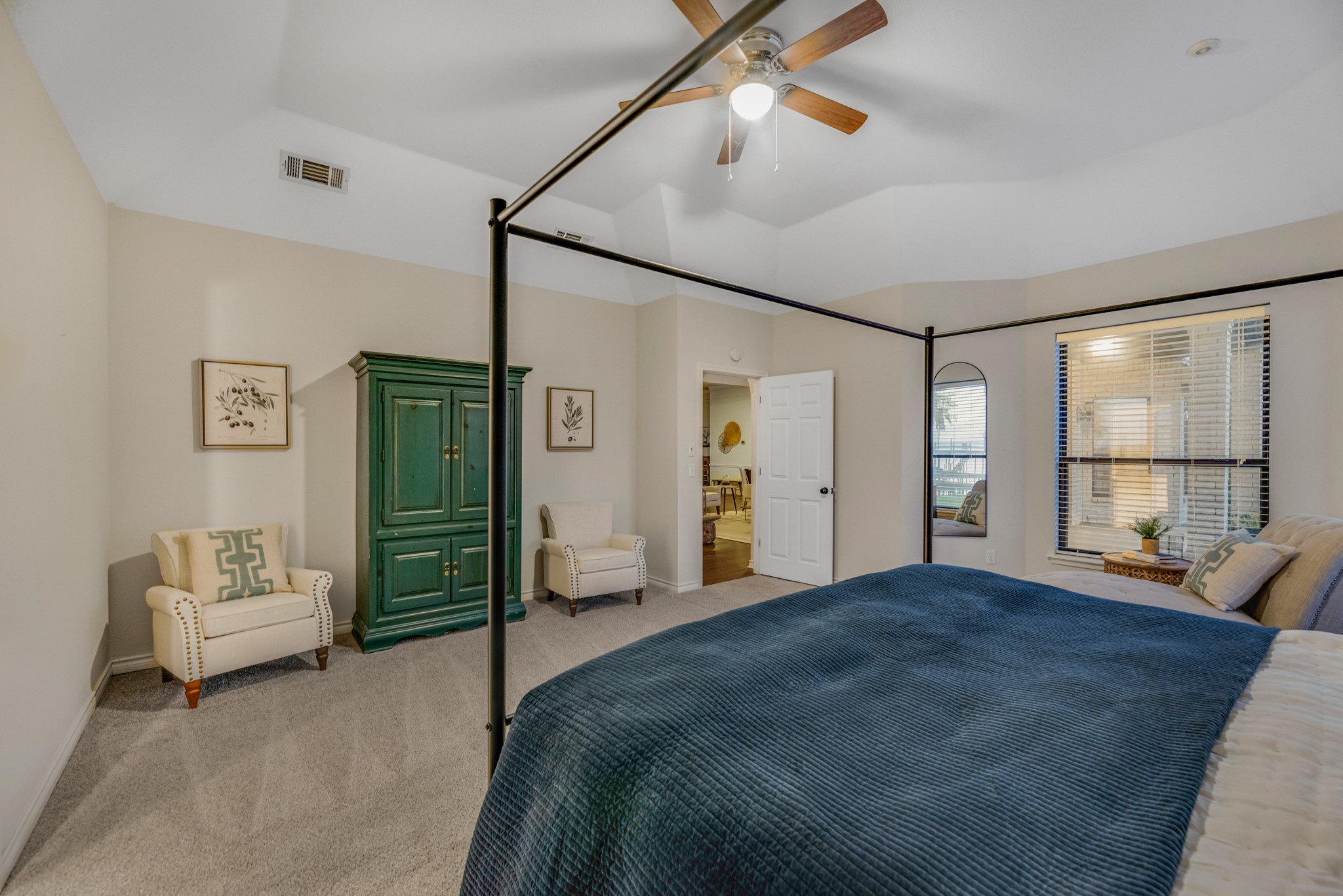 609 Sunset Point