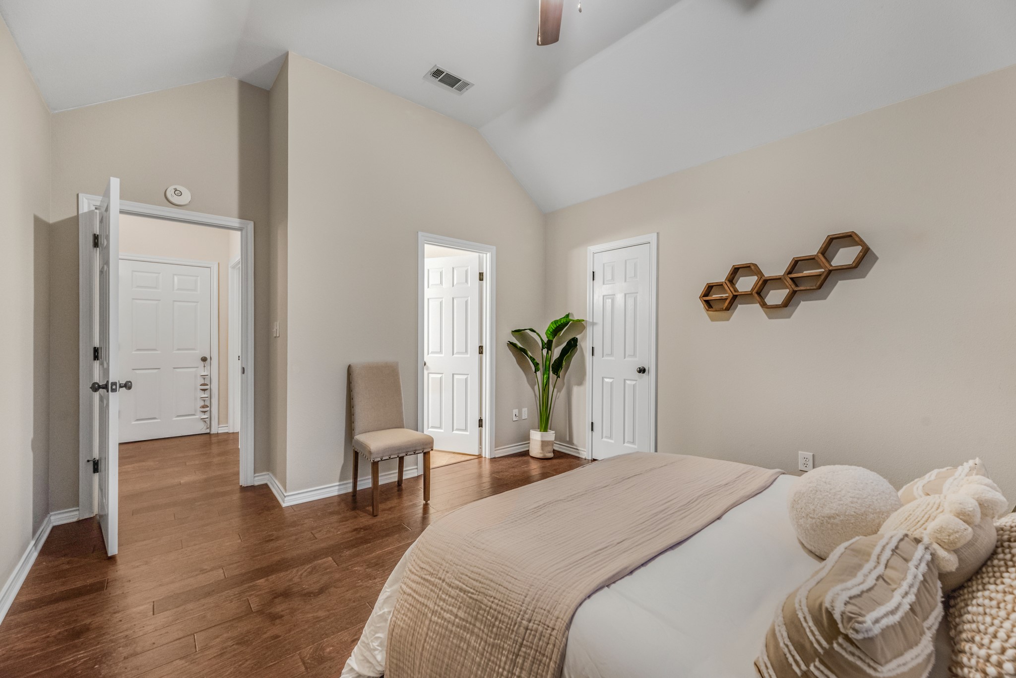 609 Sunset Point