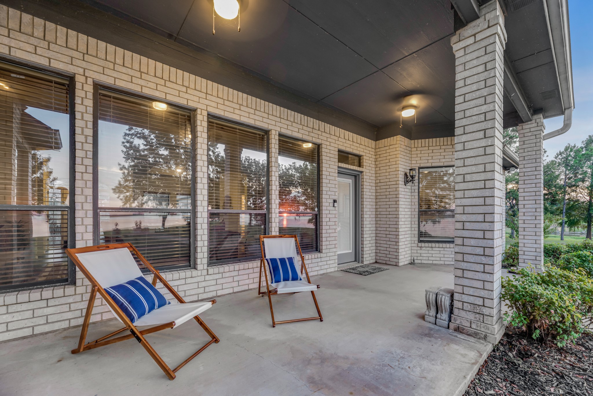 609 Sunset Point