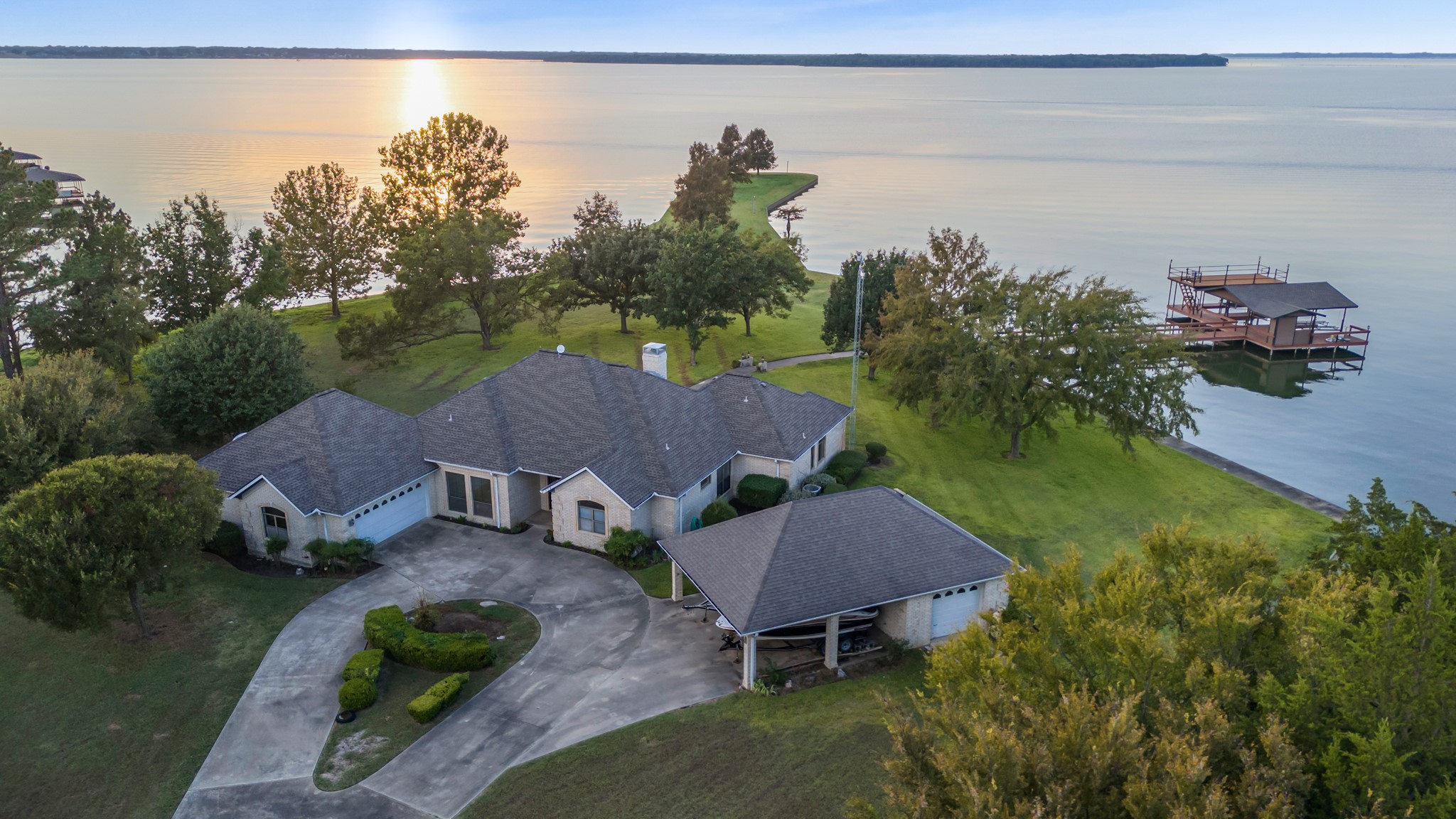 609 Sunset Point