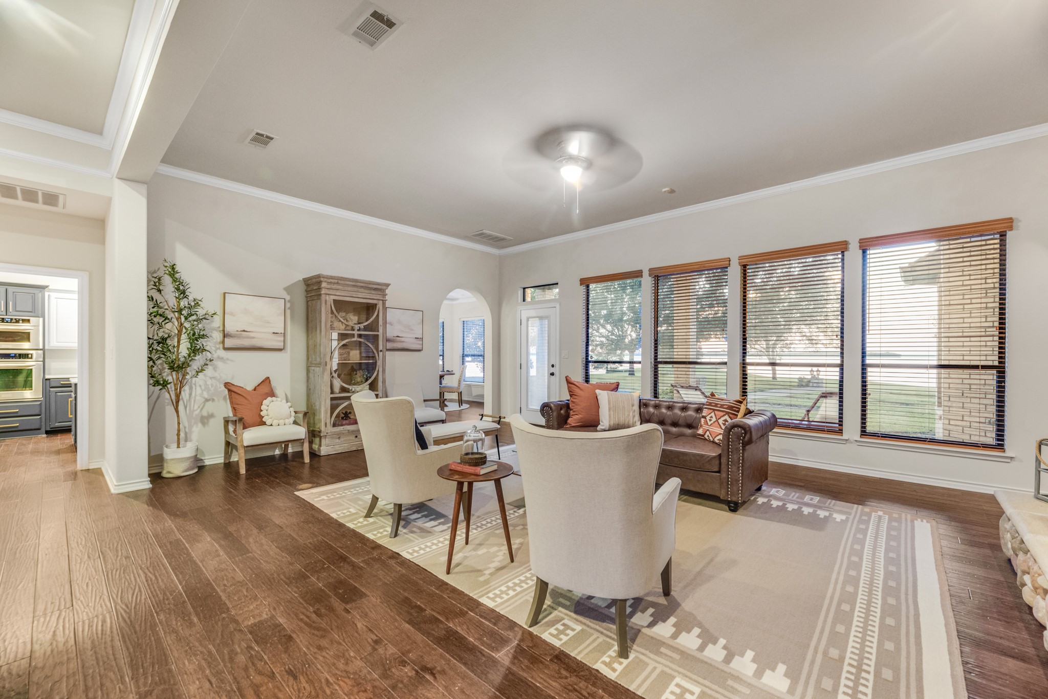 609 Sunset Point