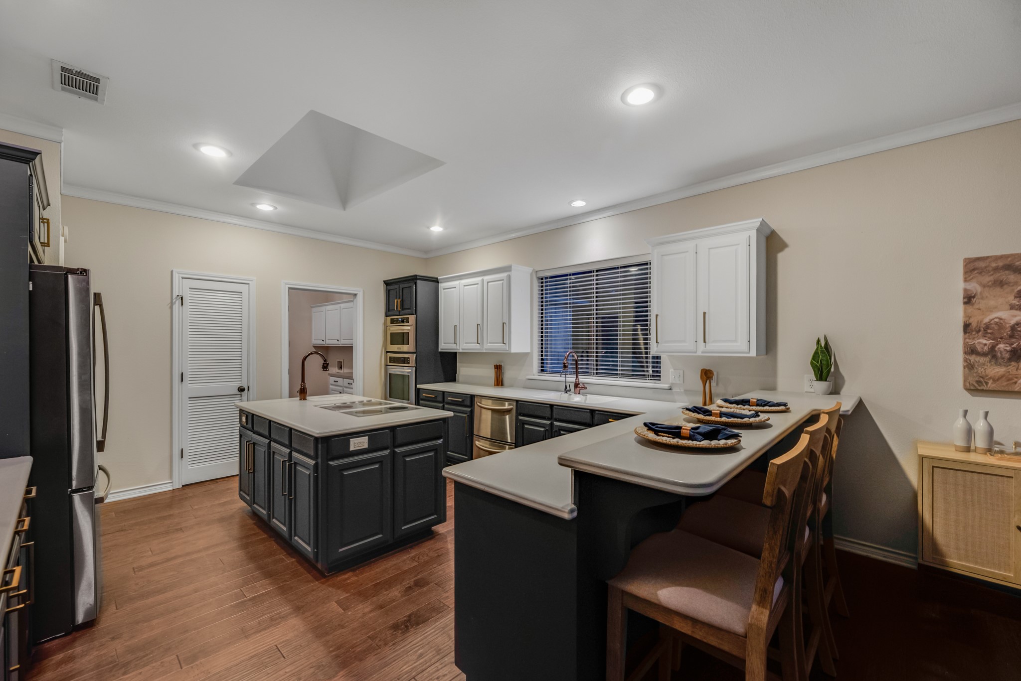 609 Sunset Point