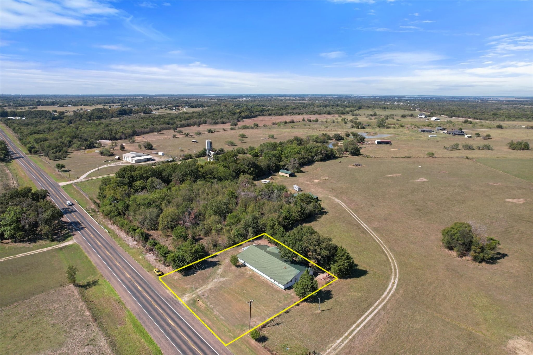9027 S US Highway 287