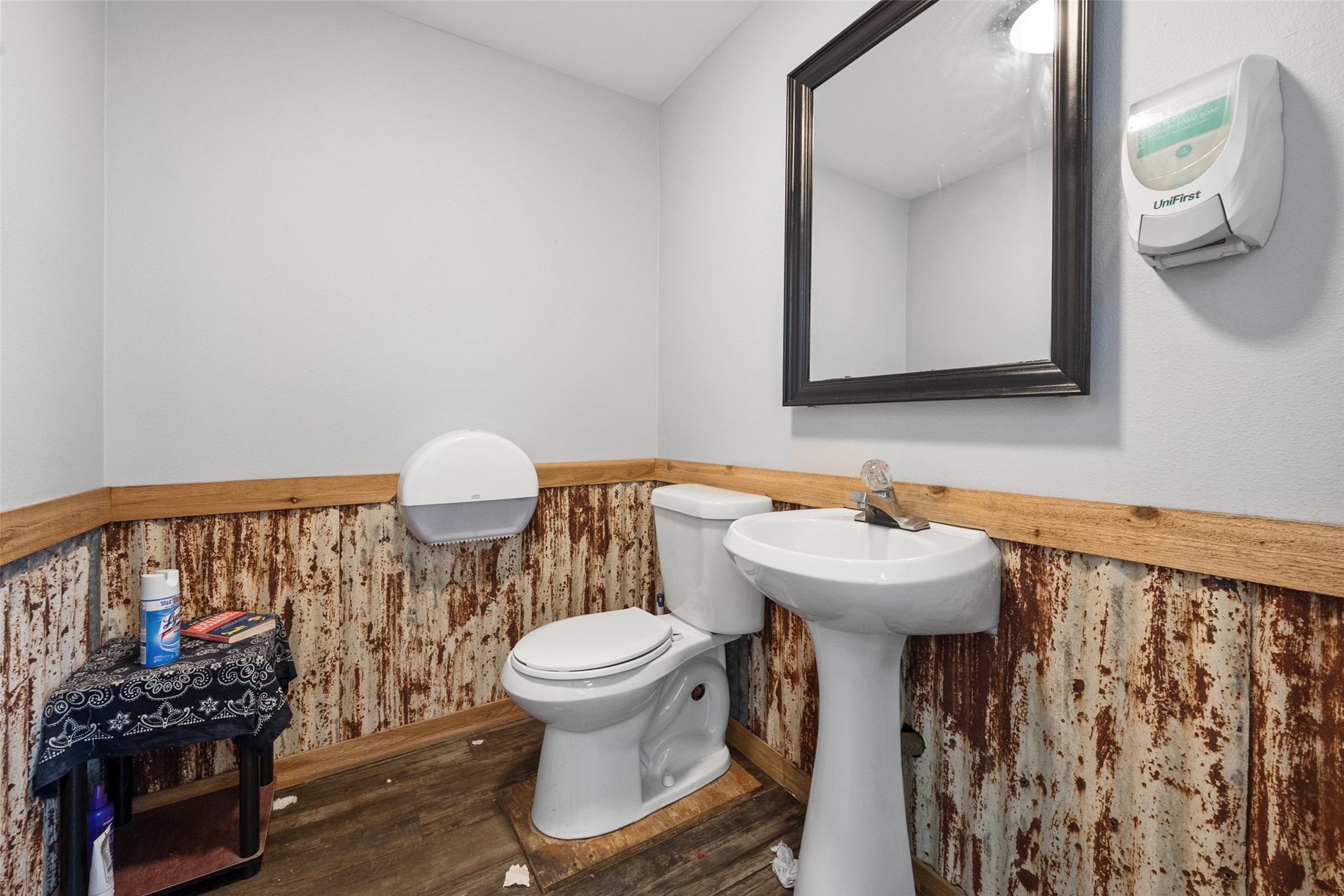 11104 E State Highway 31