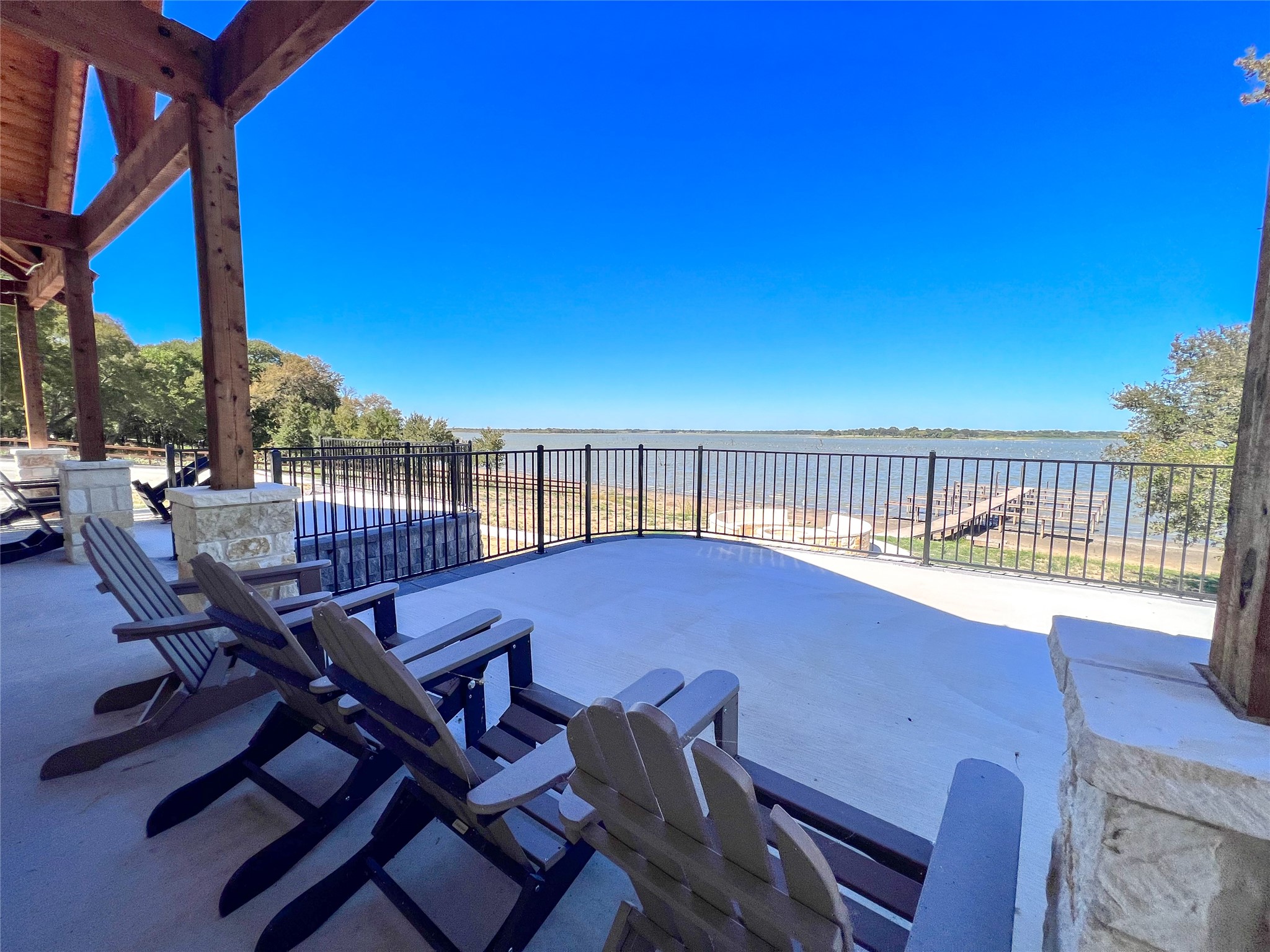 577 Old Peninsula Trail