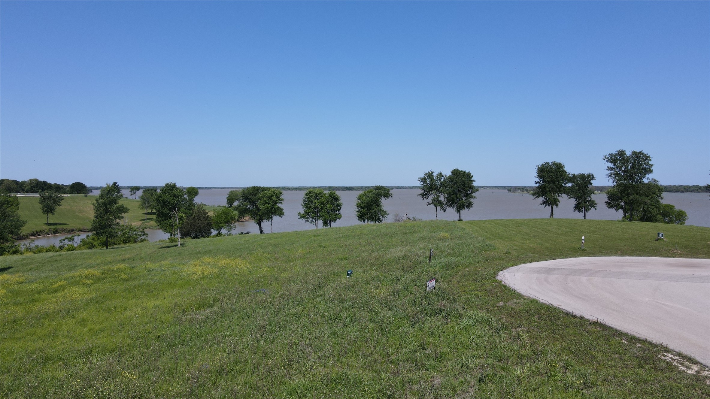 577 Old Peninsula Trail