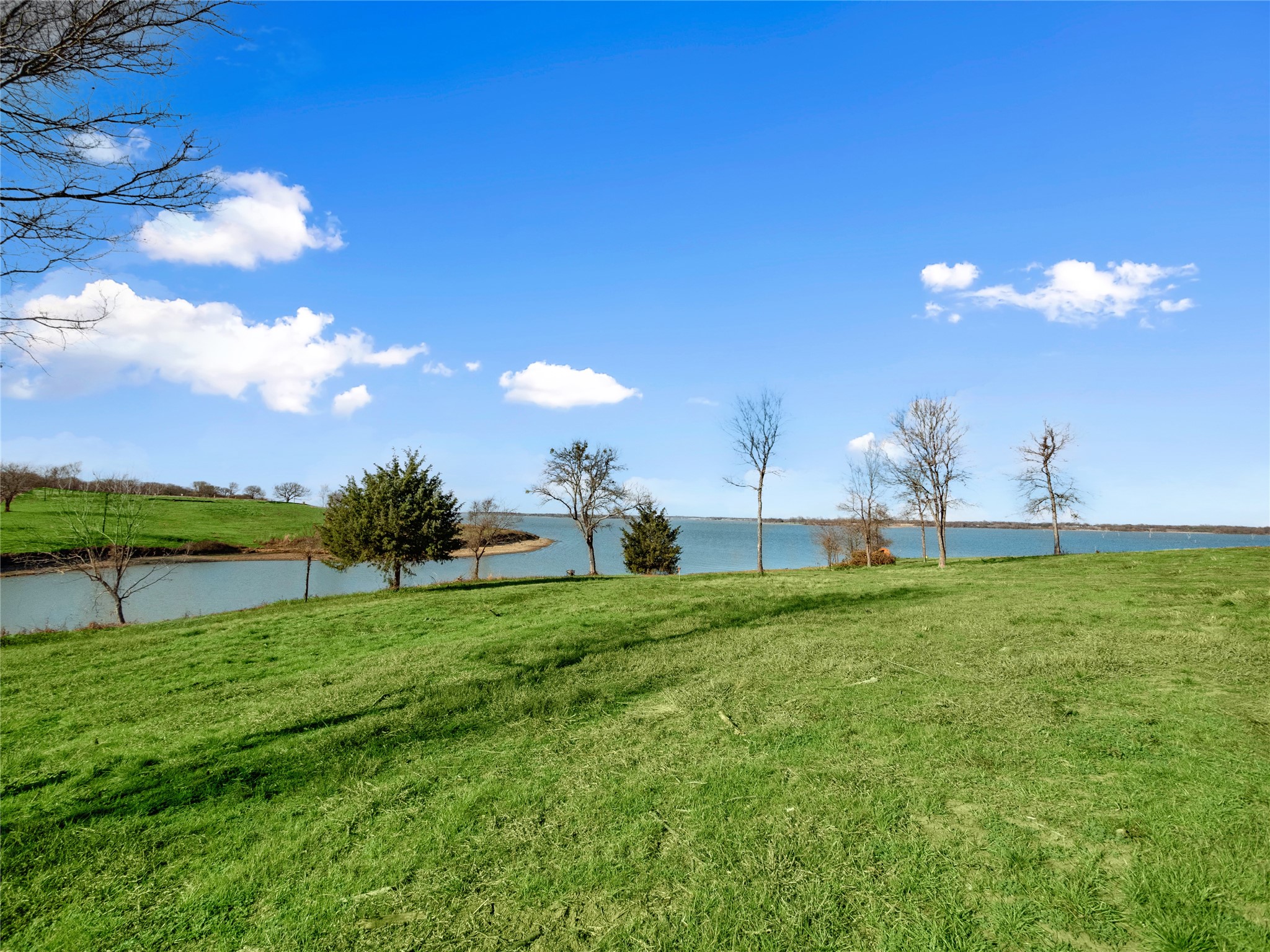 577 Old Peninsula Trail