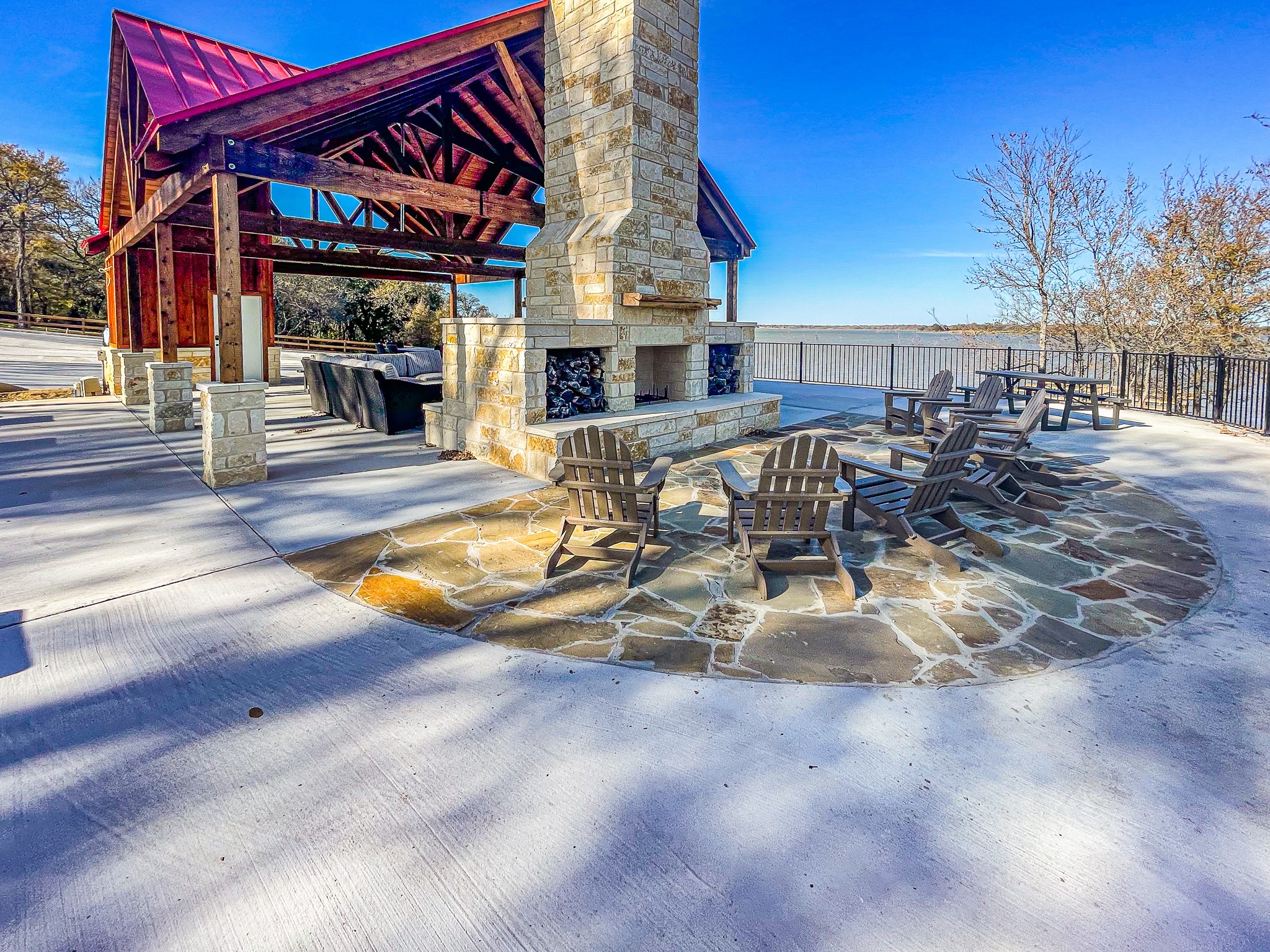 577 Old Peninsula Trail