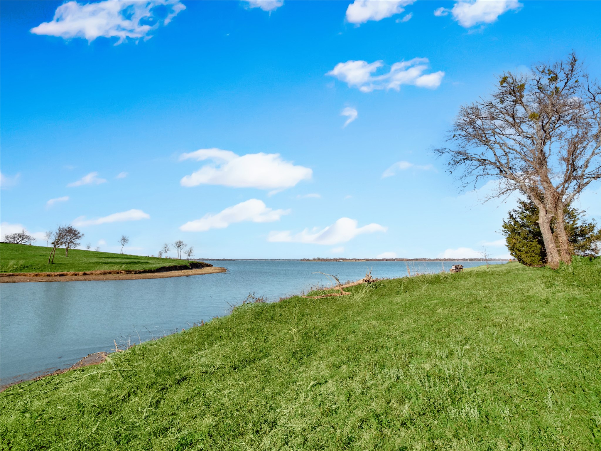 577 Old Peninsula Trail