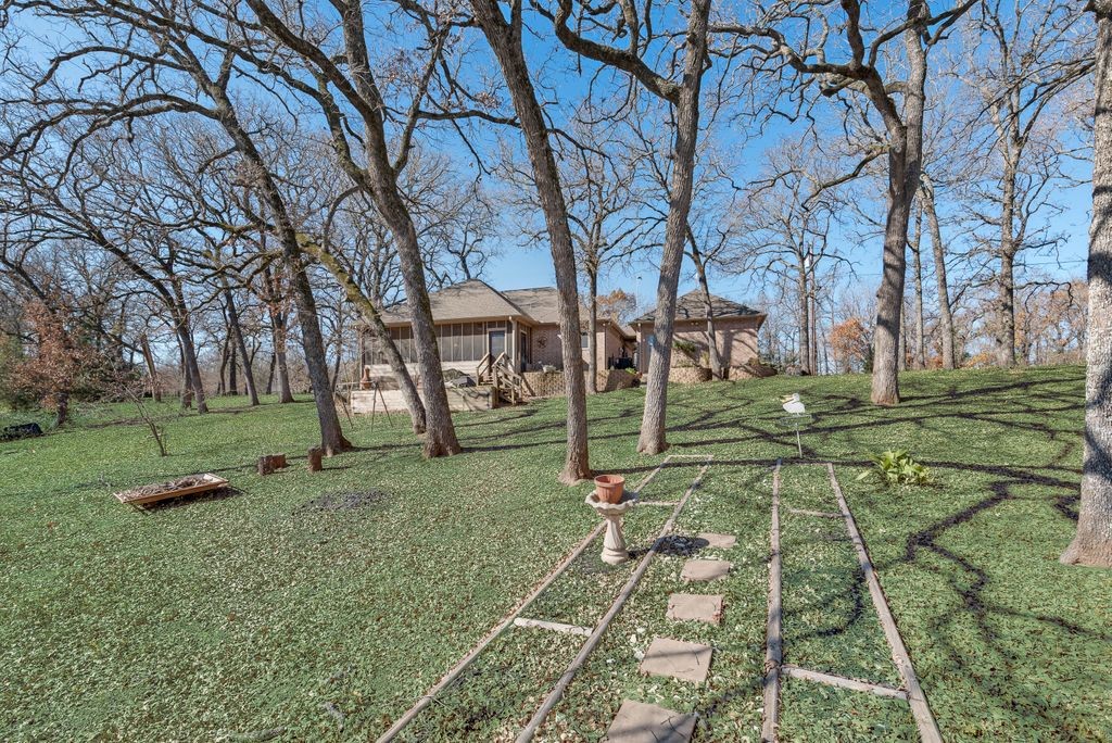 140 Pelican Point
