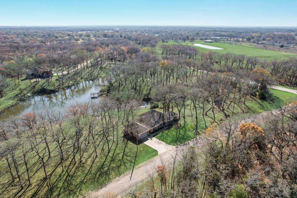 140 Pelican Point