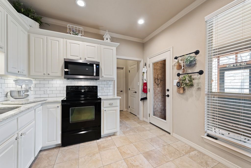 140 Pelican Point