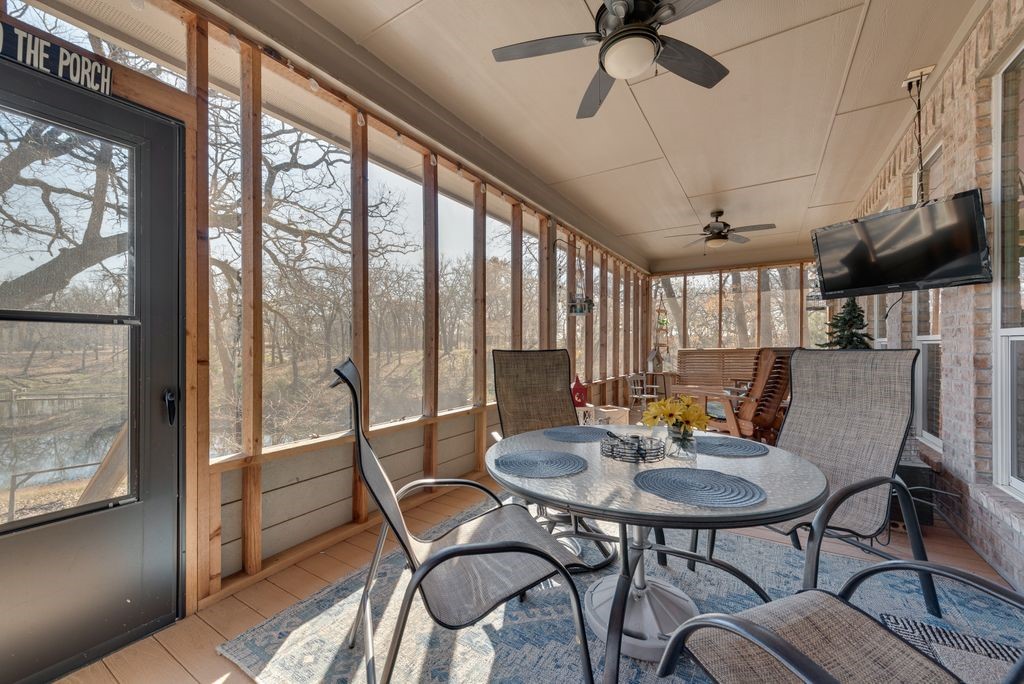 140 Pelican Point