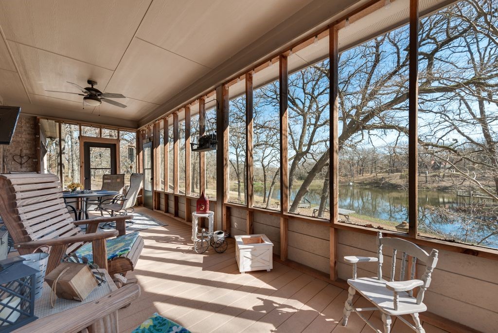 140 Pelican Point