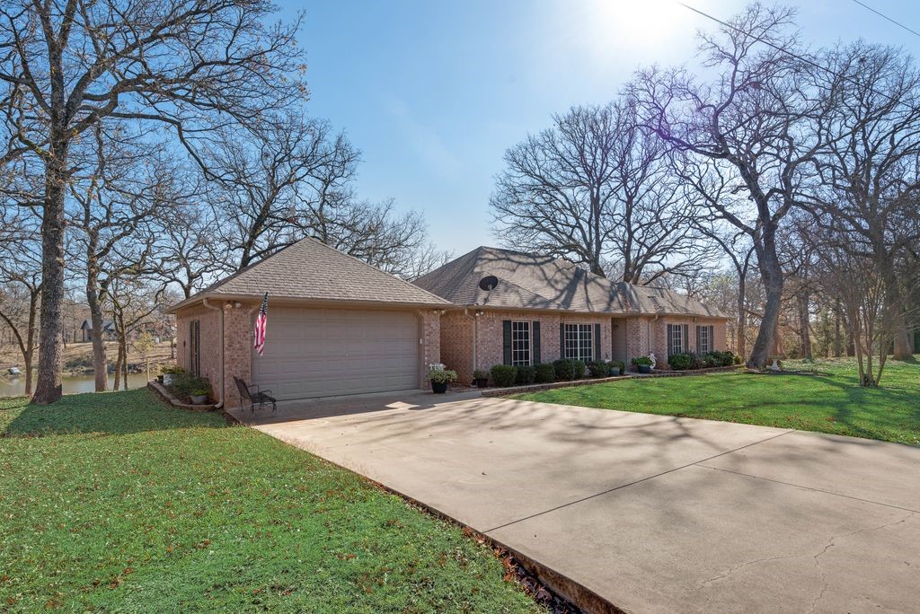 140 Pelican Point