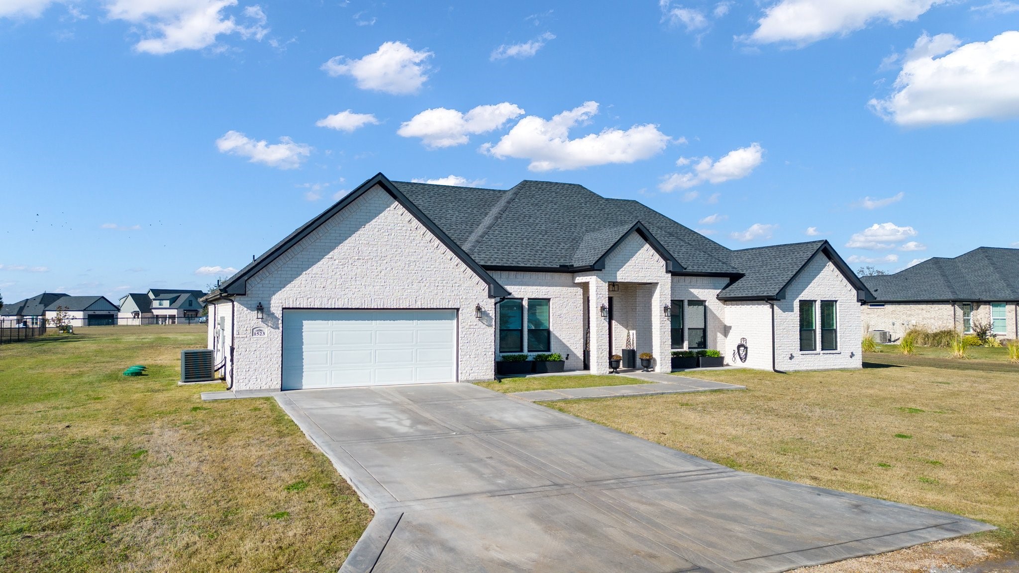 1523 Carter Drive