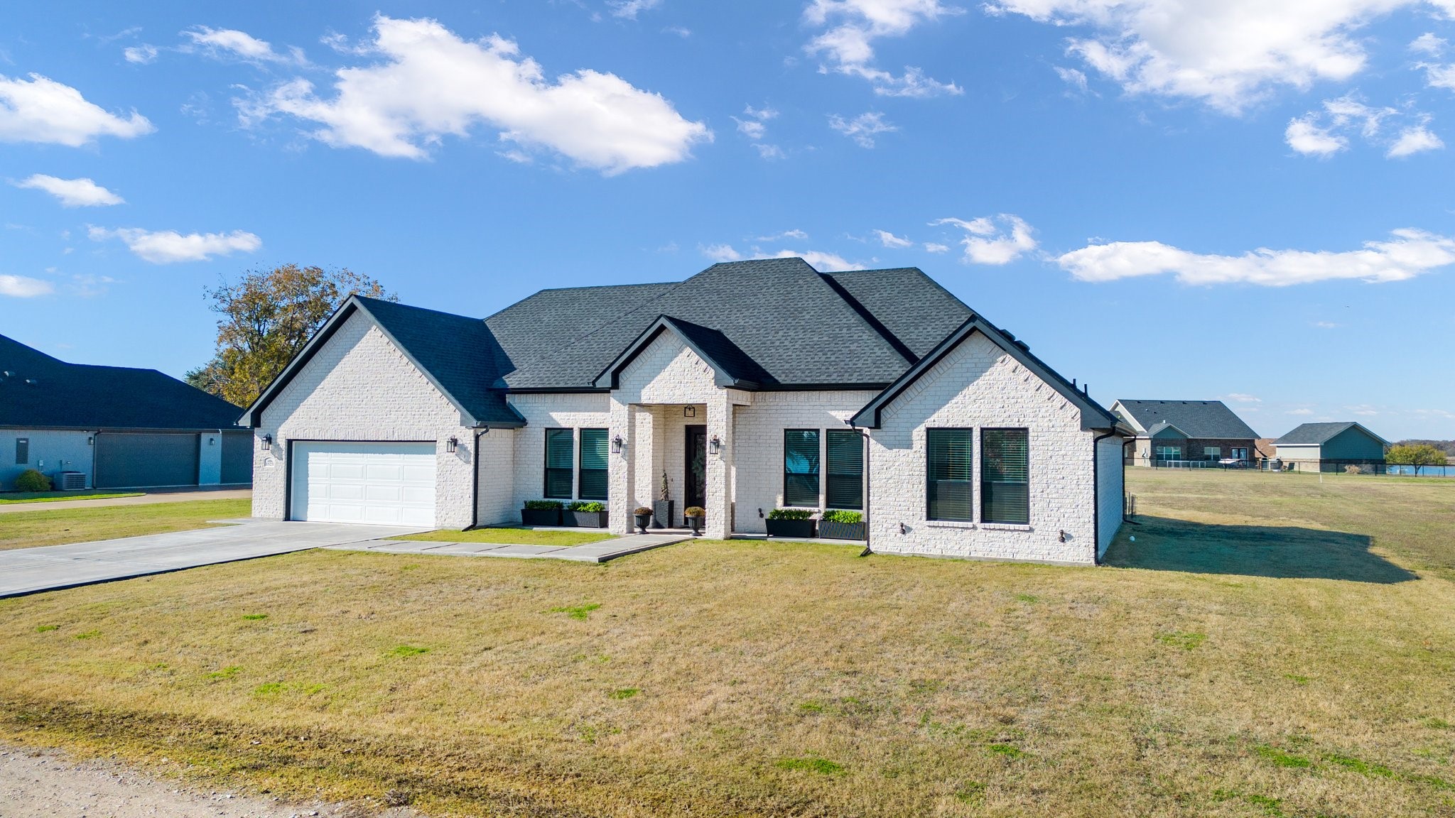 1523 Carter Drive