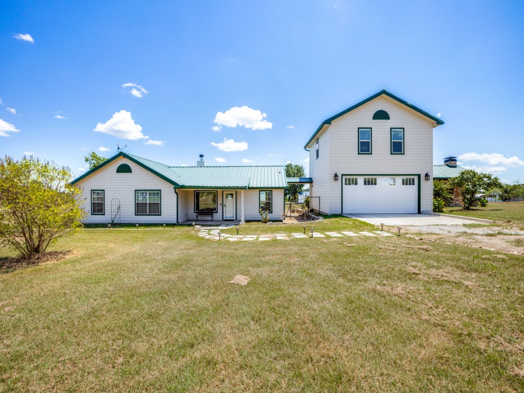 1909 SE County Road 2160