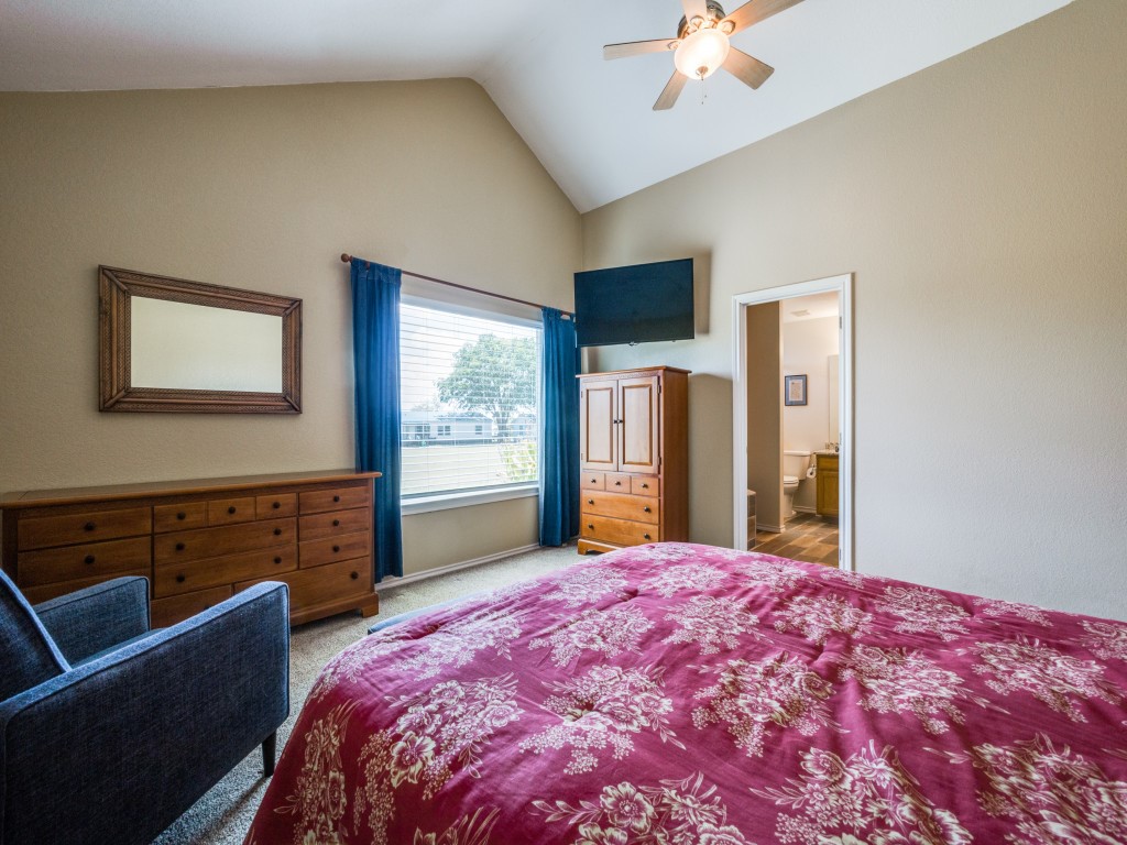 1909 SE County Road 2160
