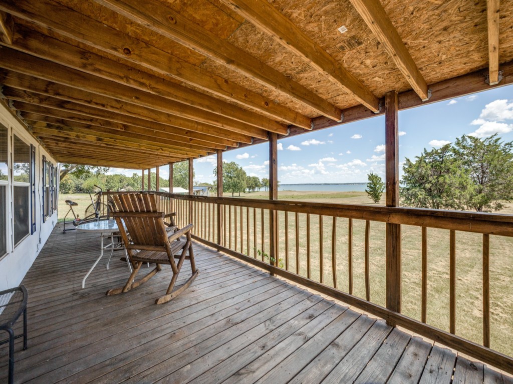 1909 SE County Road 2160