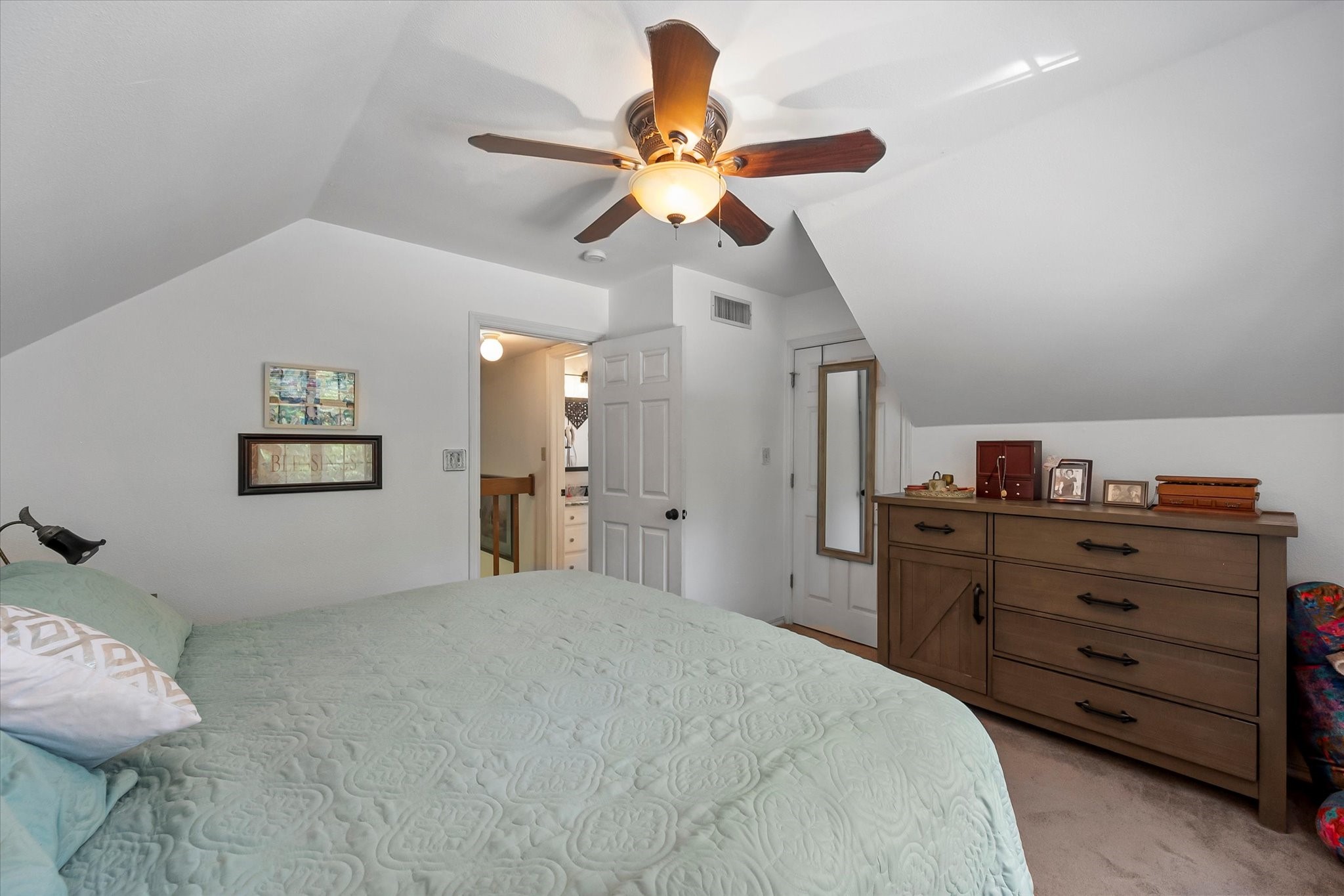 9012 SE County Road 2175