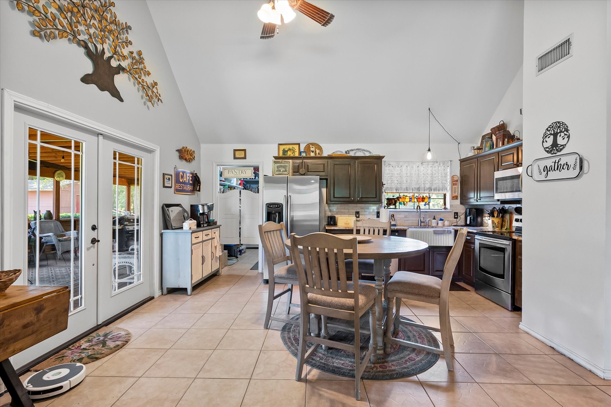 9012 SE County Road 2175