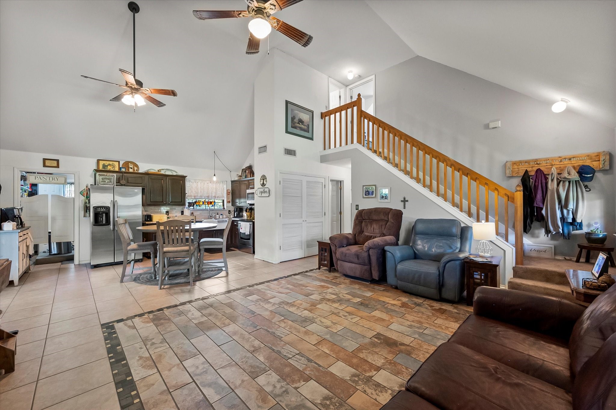 9012 SE County Road 2175