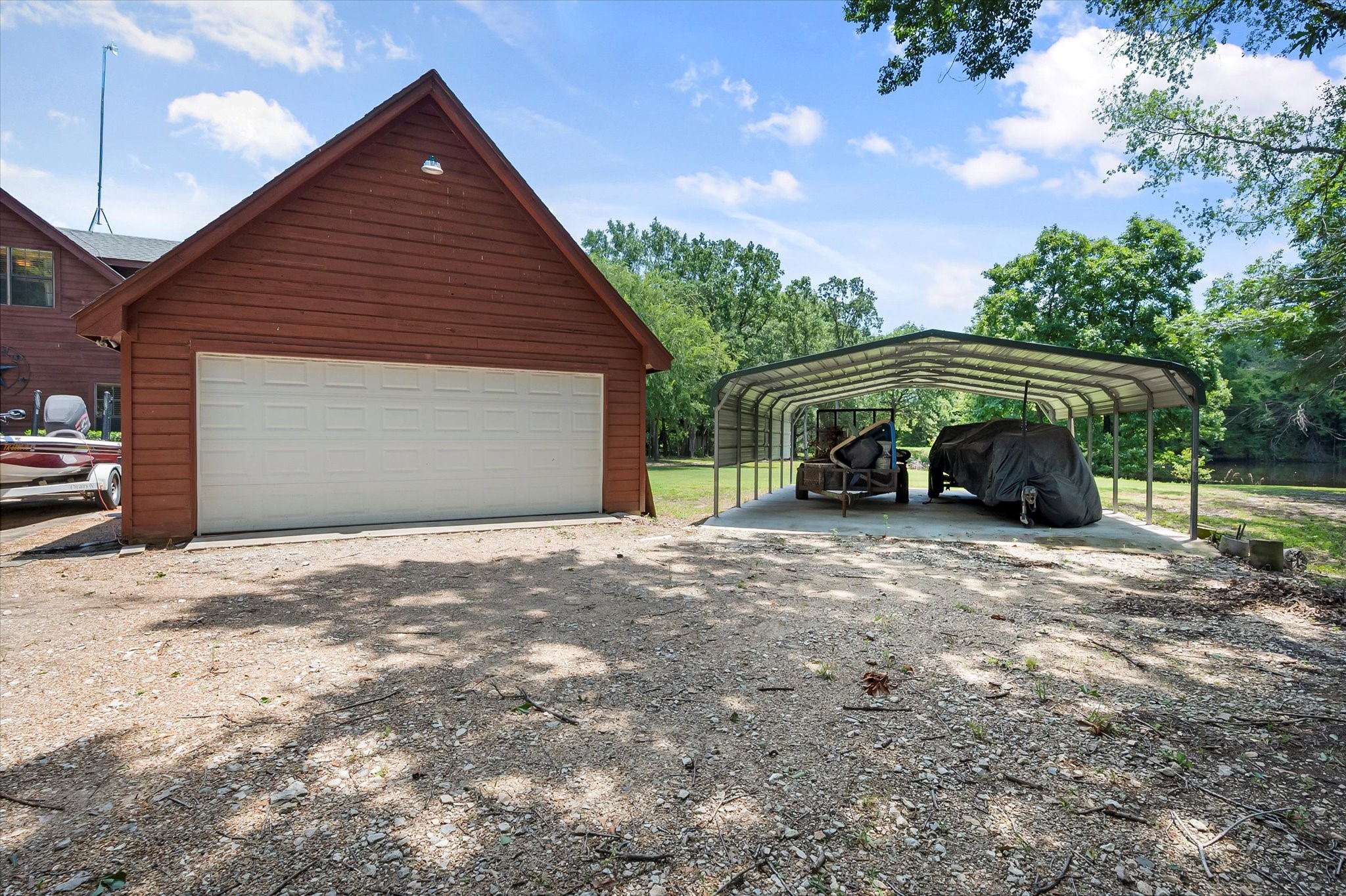 9012 SE County Road 2175