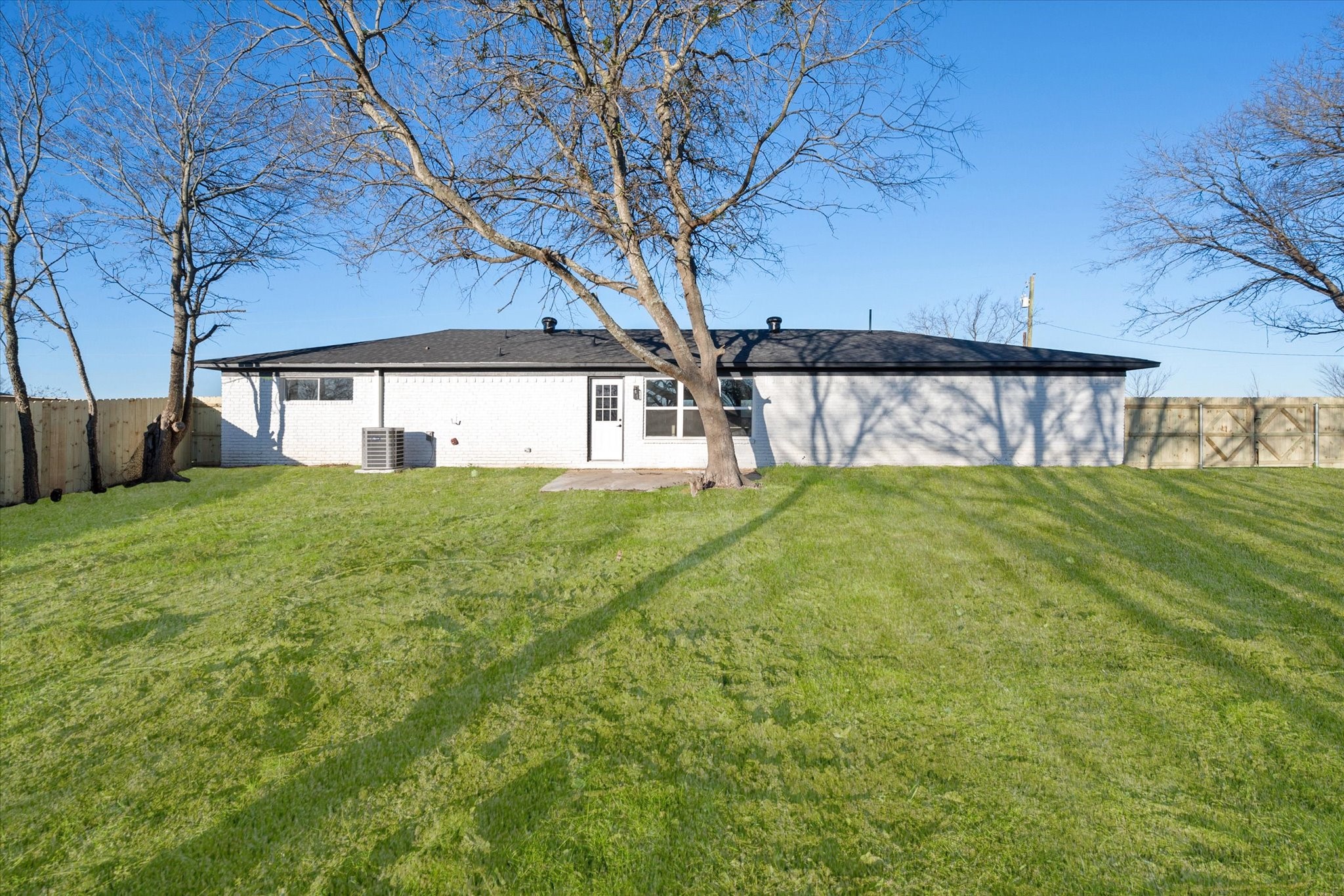 917 N Spikes Road
