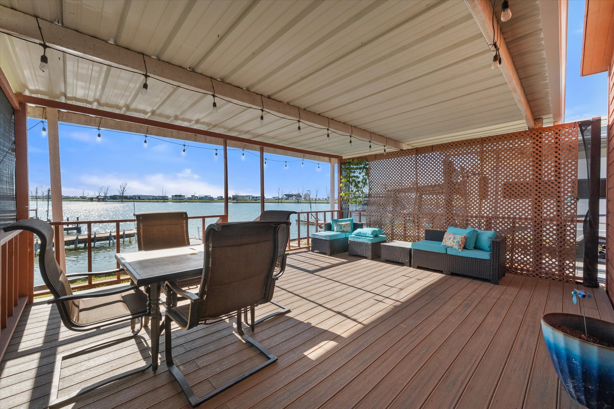 2092 Pelican Isle Drive