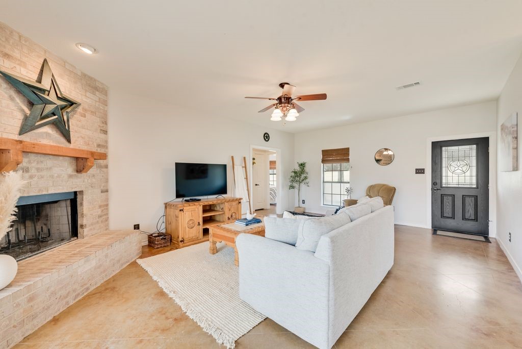 14423 Azure Lane