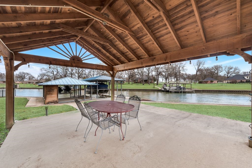 14423 Azure Lane