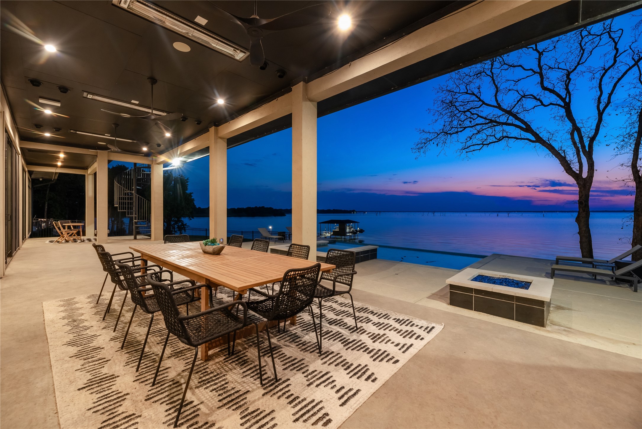 1124 Paradise Cove