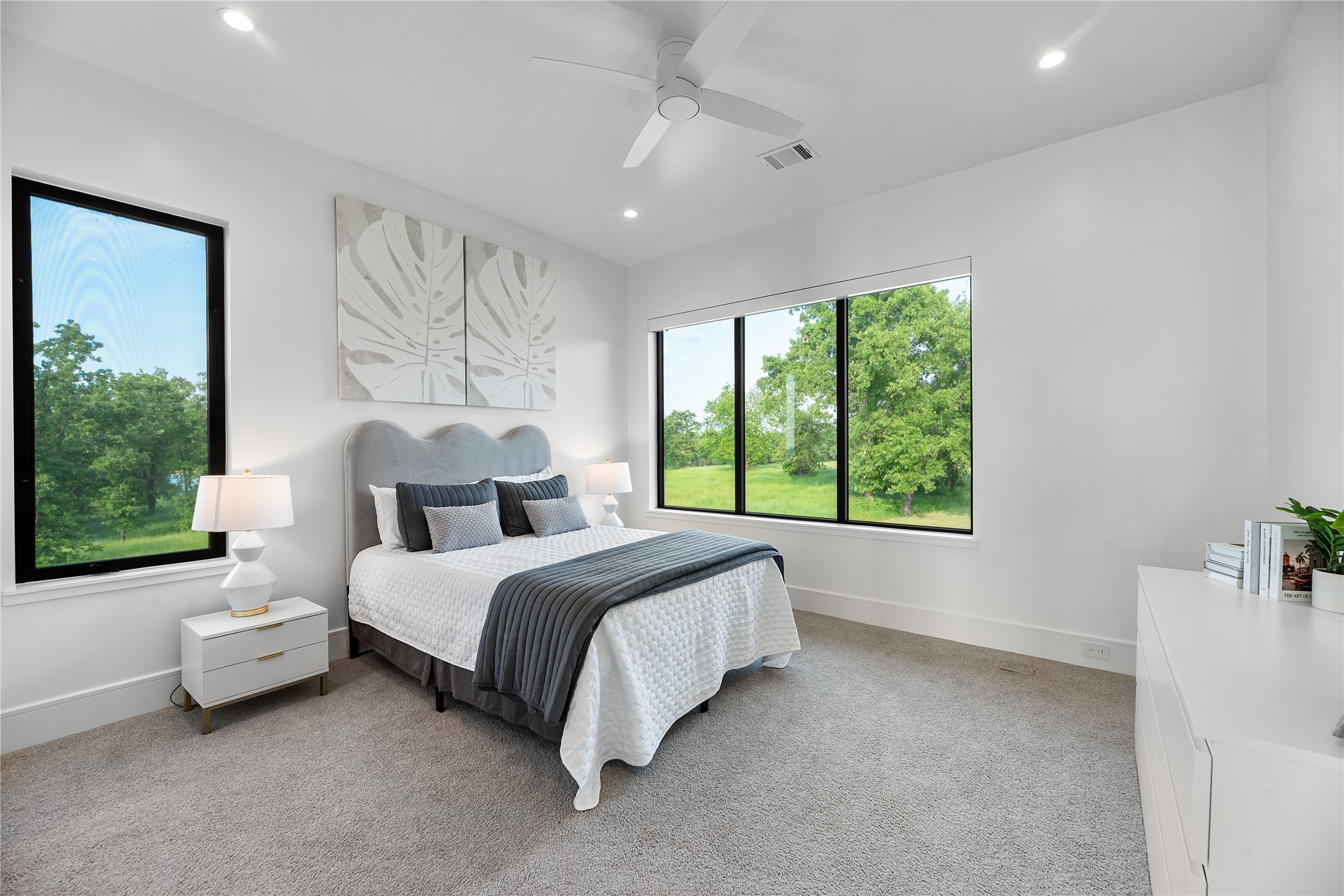 1124 Paradise Cove