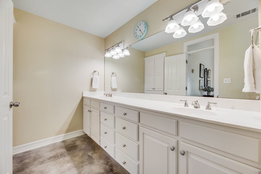 124 SE County Road 3147