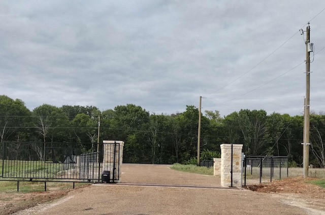 1500 Private Road 8496