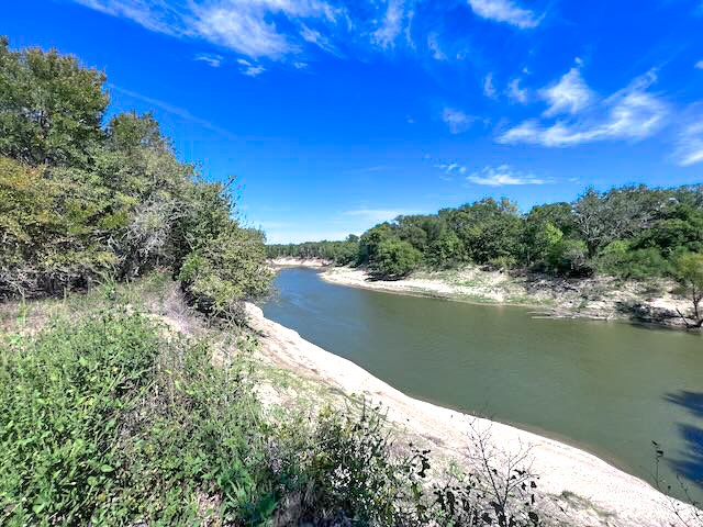 1500 Private Road 8496