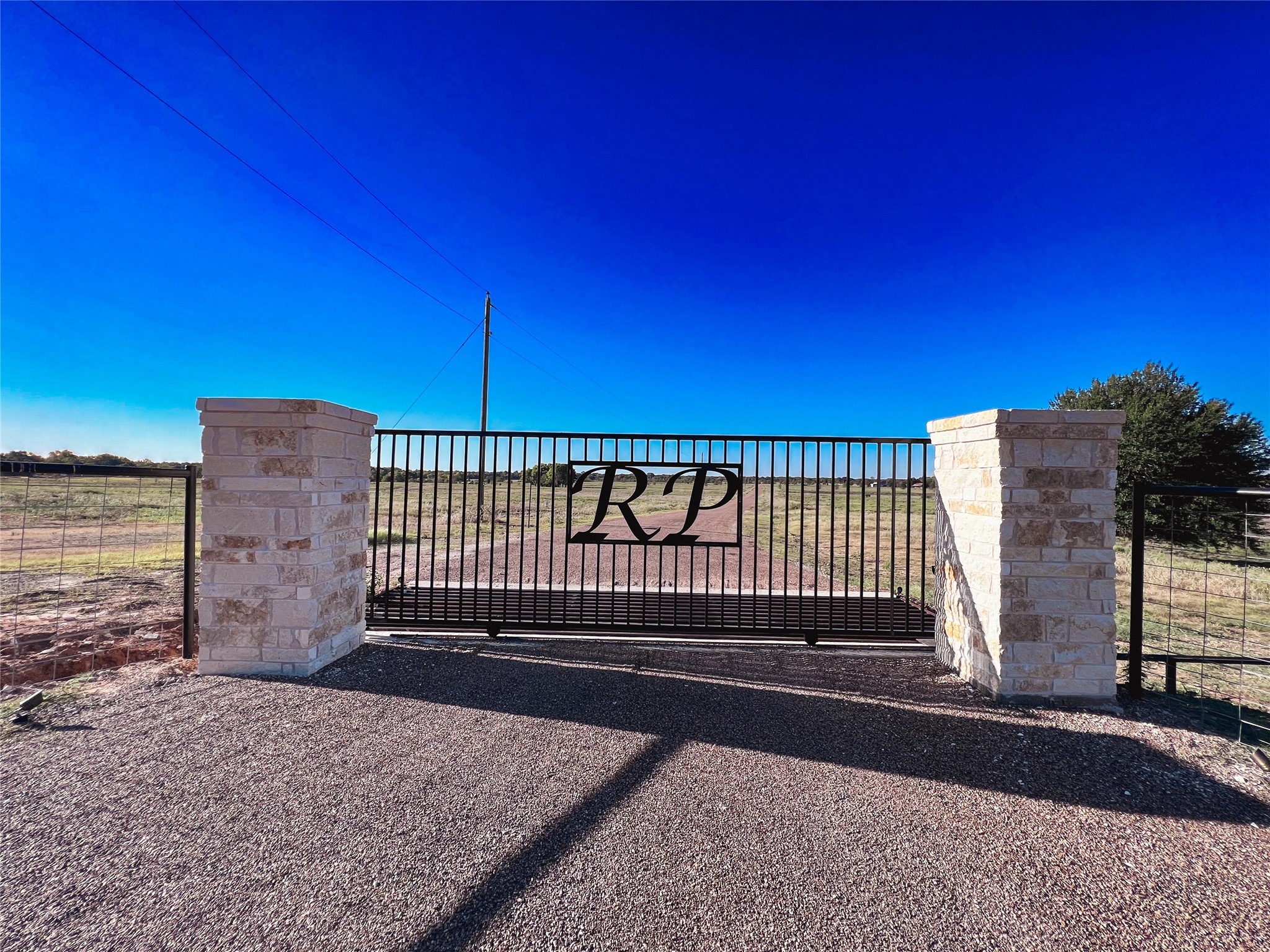 1500 Private Road 8496