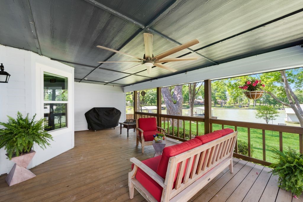 924 County Road 3129a