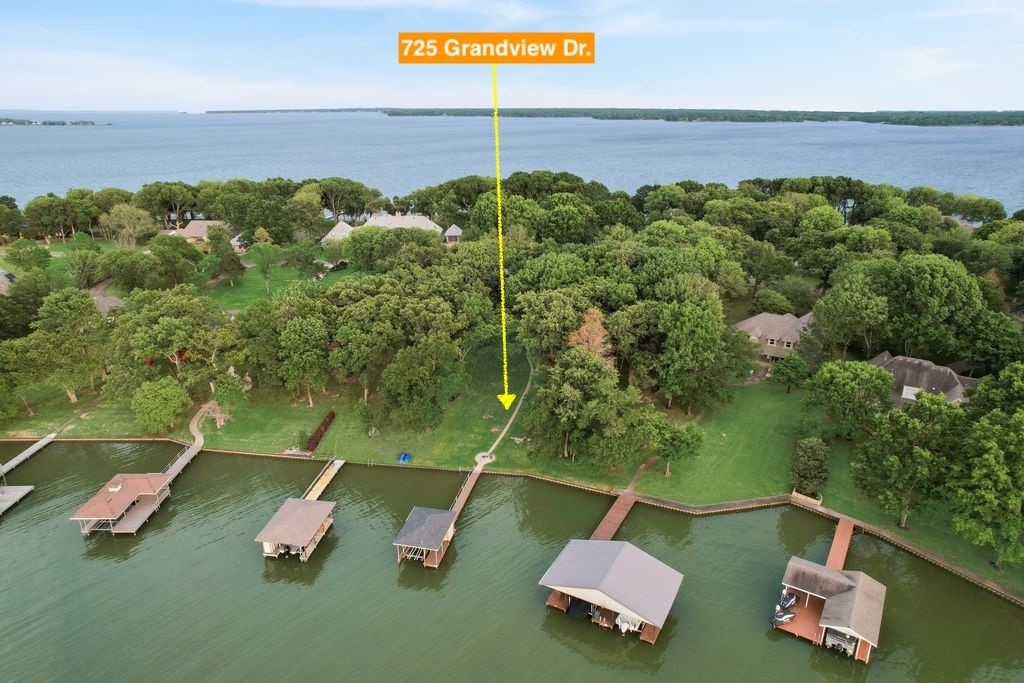 725 Grandview Drive