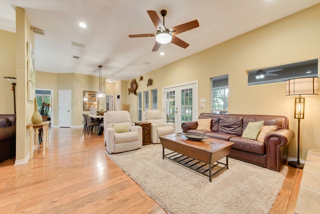 725 Grandview Drive