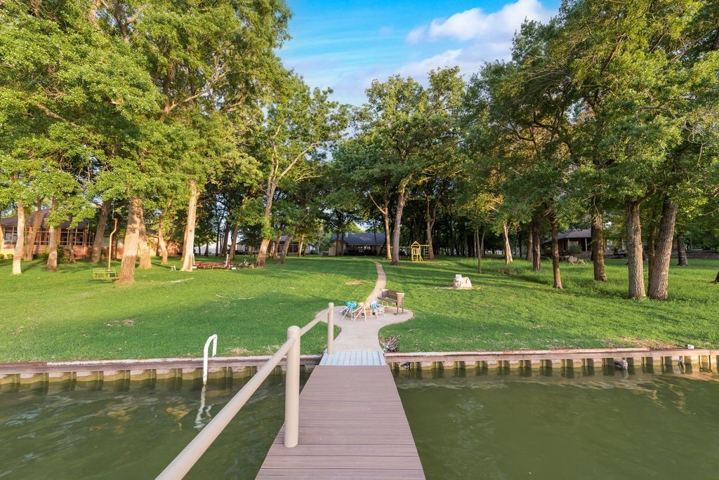 725 Grandview Drive