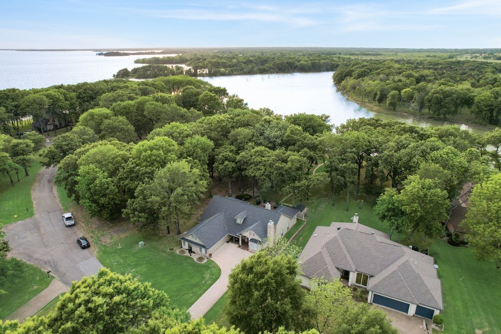 725 Grandview Drive