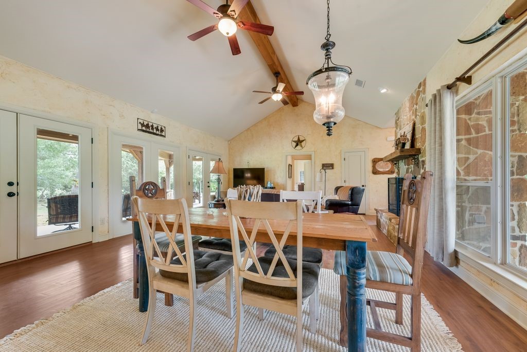 525 County Road 2218