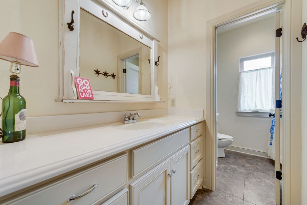 525 County Road 2218