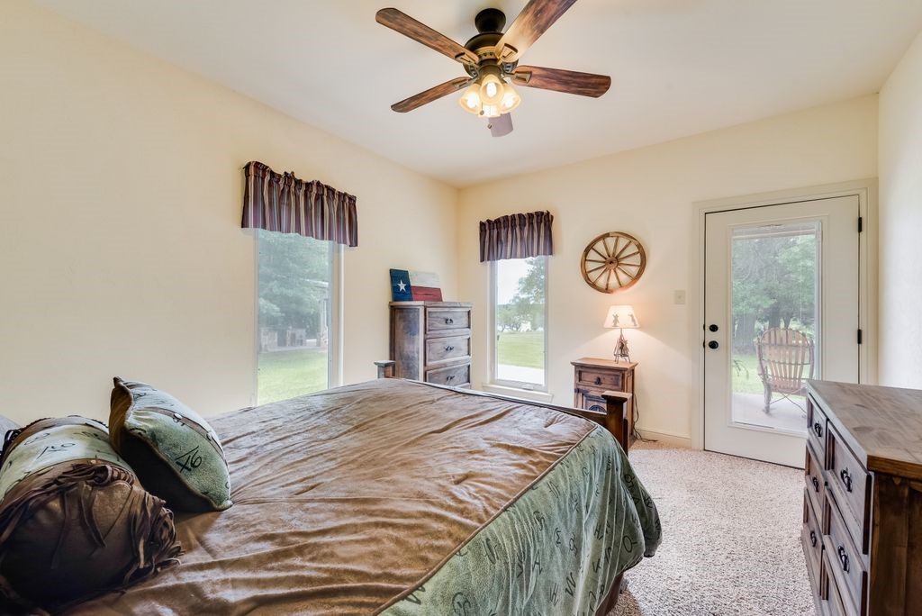 525 County Road 2218